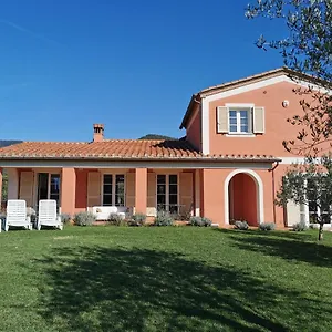 Luna Nuova Bed & Breakfast